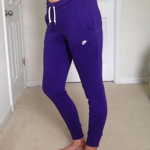 nike purple joggers